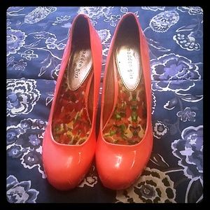 Madden girl pumps